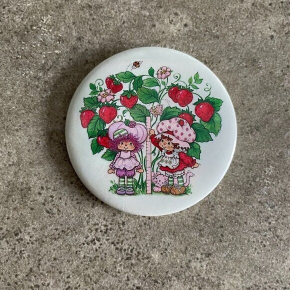 5/$20 Strawberry Shortcake Vintage Style Button 1980's Cartoon Pin - Picture 2 of 4